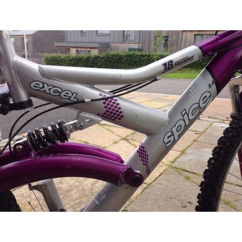 Woman's mountain bike, great condition: Excel Spice 18speed