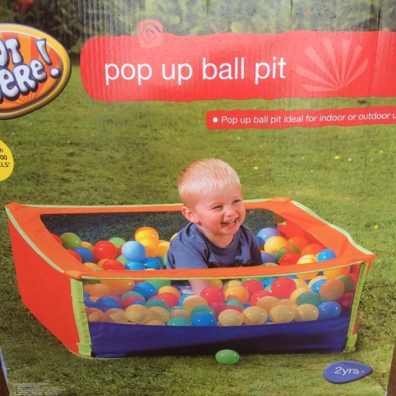Toddler ball pool