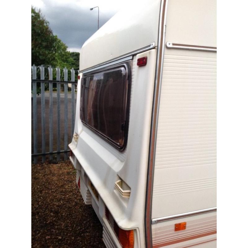 Abbey Stafford 1994 5 berth double dinet
