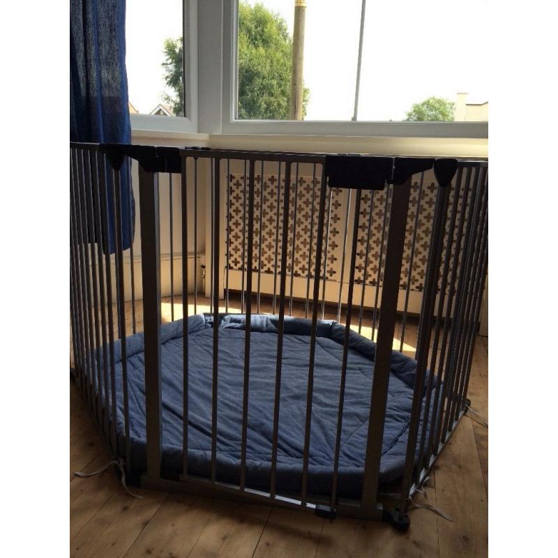 Baby Dan Play Pen