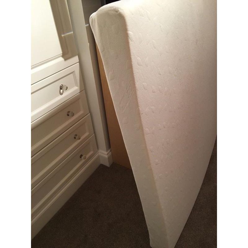 Double memory foam mattess