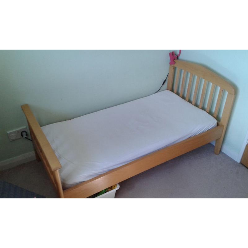 Child / Toddler sized bed with mattress