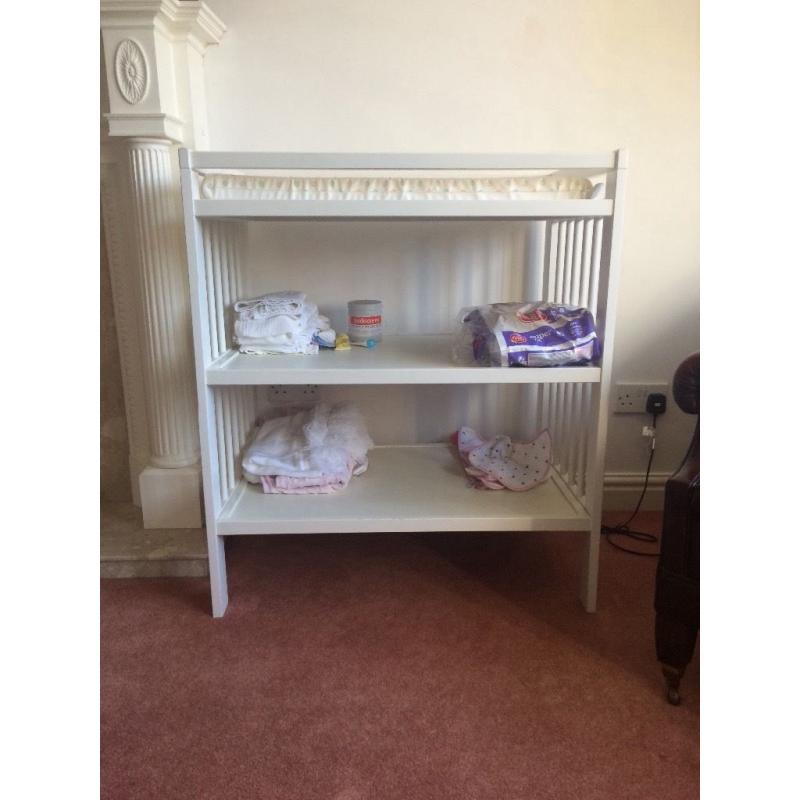 Baby change table mammas and papas