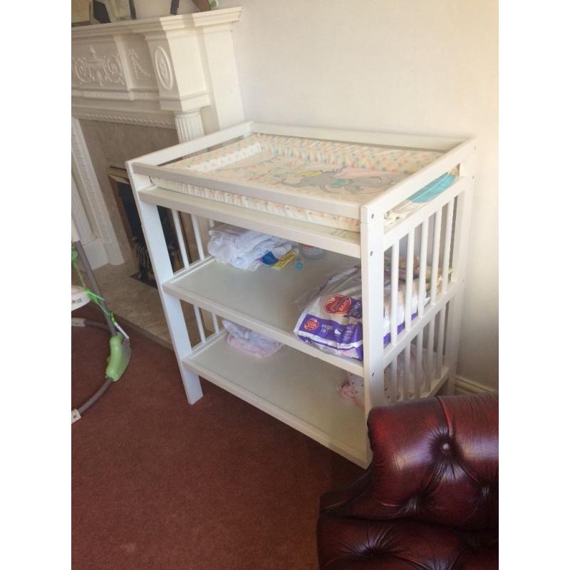 Baby change table mammas and papas