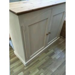 Pine sideboard. Annie sloan