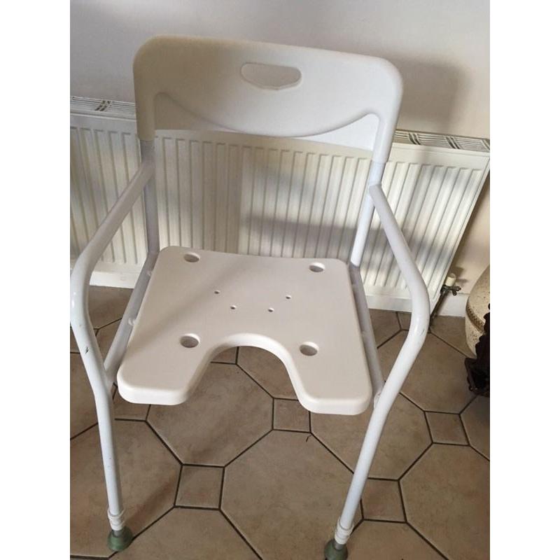 SHOWER SEAT AS NEW