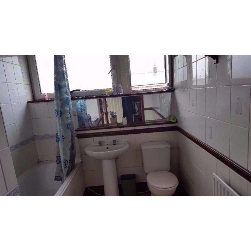 LOVELY DOUBLE/TWIN ROOM IN CANARY WHARF