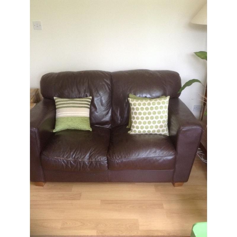 BROWN LEATHER 2 SEATER SOFA