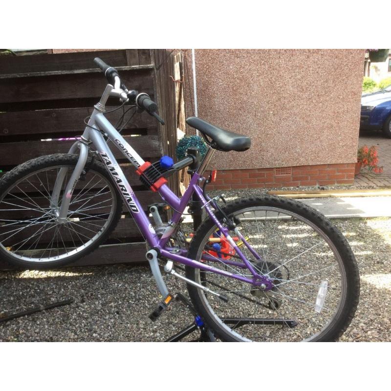 Girl's Mountain Bike: Very much underused but kept safe and well cared for. Recently serviced.