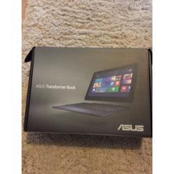 Asus Tablet with keyboard