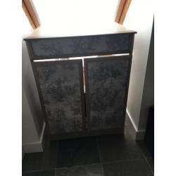 Bathroom cupboard