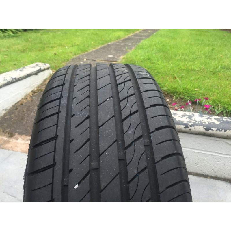 4x Genuine 17" SEAT FR rims with brand new 225/45/17 budget tyres