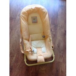 Baby rocker/bouncer
