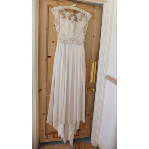 GORGEOUS GENUINE LONDON DESIGNER WEDDING DRESS-size 8/10