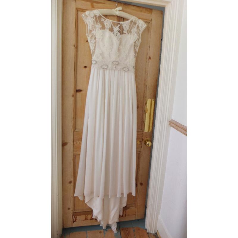 GORGEOUS GENUINE LONDON DESIGNER WEDDING DRESS-size 8/10