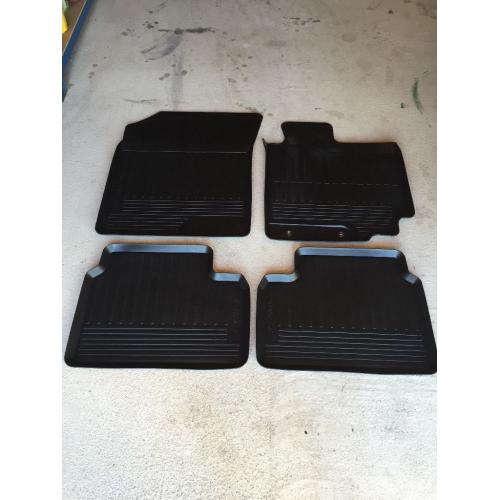 Suzuki Swift Rubber Car Mats
