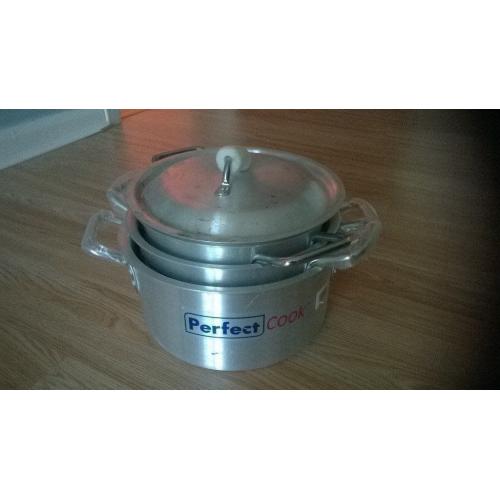 Large size pot/pans - never used