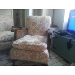 3 seater and 2 armchairs