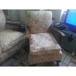 3 seater and 2 armchairs