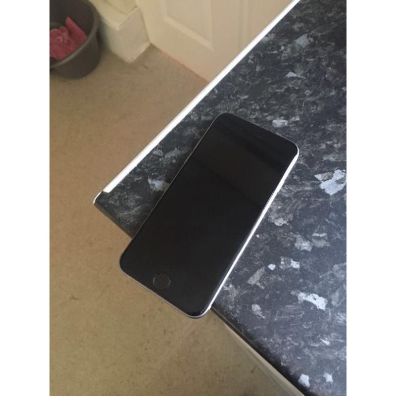 iPhone6 space grey 3 weeks old (Vodafone)