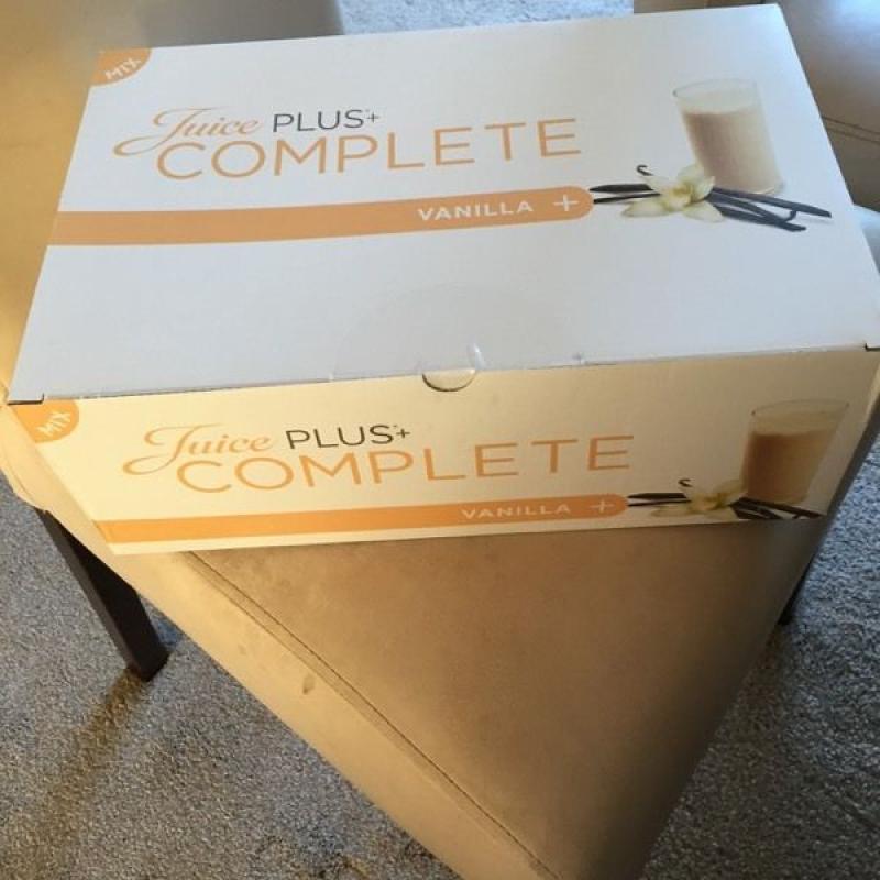 Juice plus mix box of vanilla and chocolate X 5 pouches