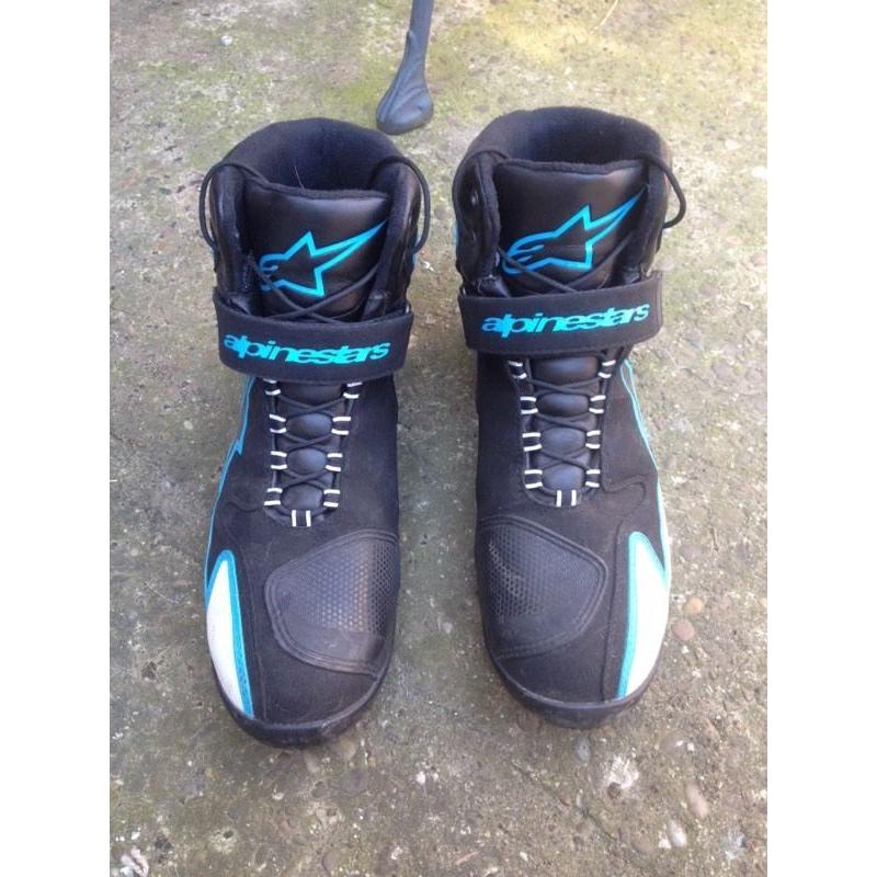 Alpinestar motorcycle boots