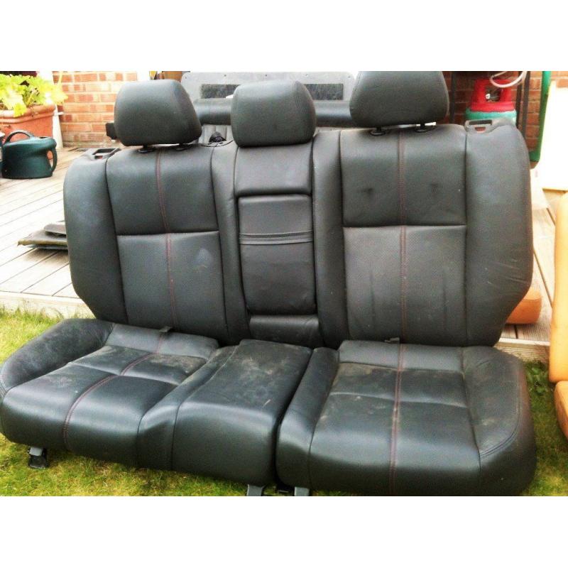 Alfa 147 optional Sports red-stitch leather heated seats, 5 door (non-tipping seats), good condition