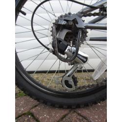 Apollo Boys Bike 6-9 years old