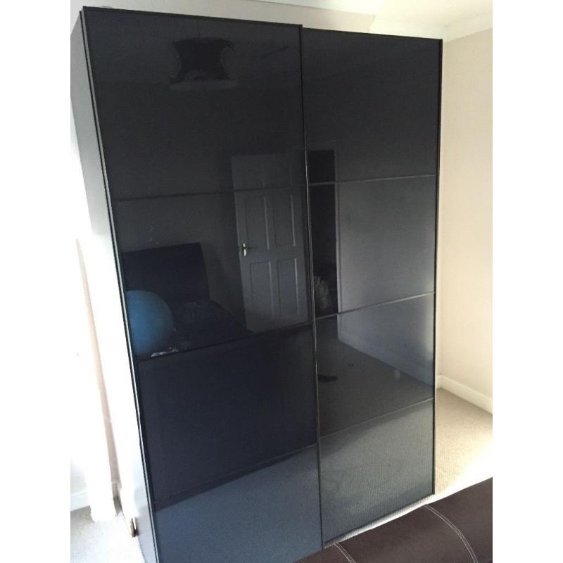 Wardrobe black glass doors