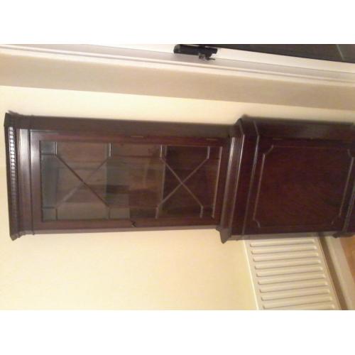 Display corner unit