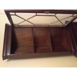 Display corner unit