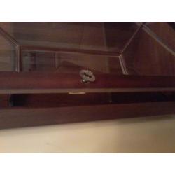 Display corner unit
