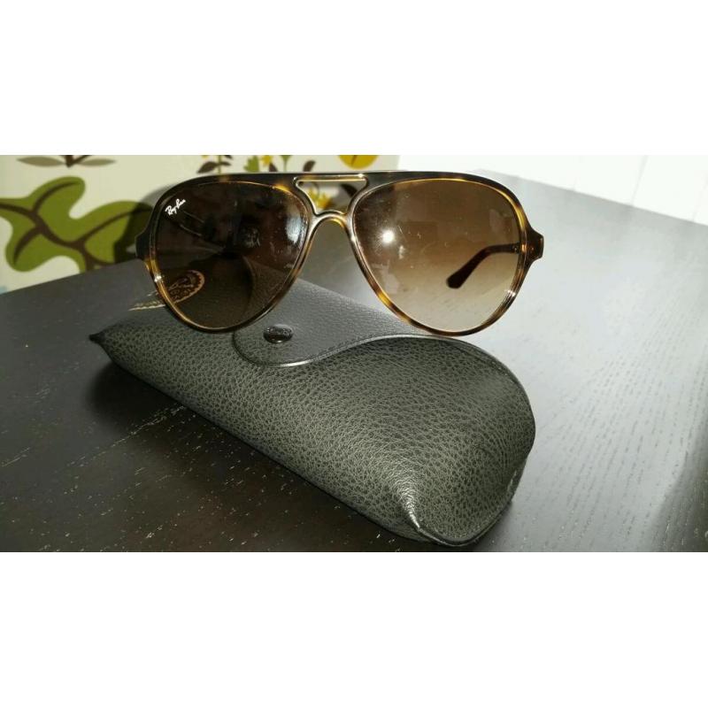 Ray Ban CATS (RB4125)