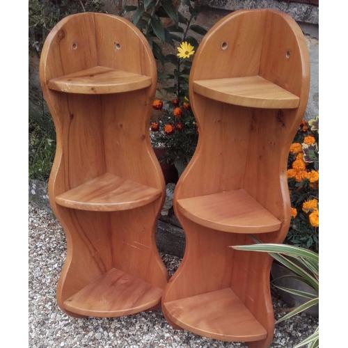 Pine corner unit