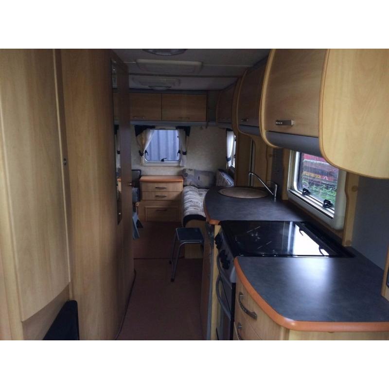 STERLING ECCLES ELITE TREKKER 6 BERTH CARAVAN