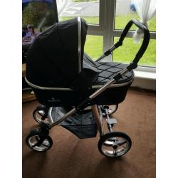 Venicci travel system