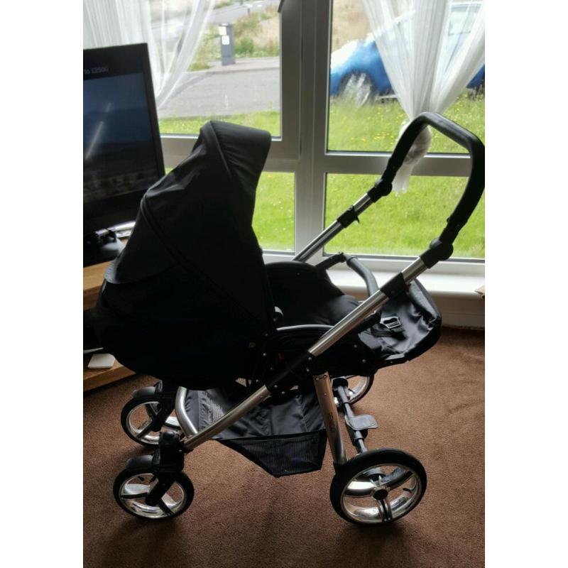 Venicci travel system
