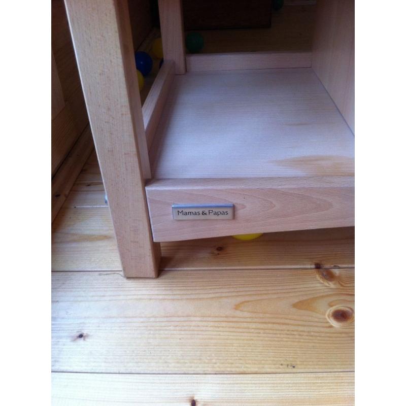 Changing table - Mamas and Papas