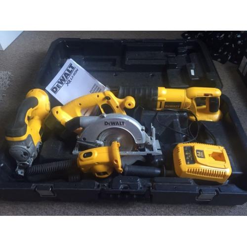 DEWALT TOOL KIT