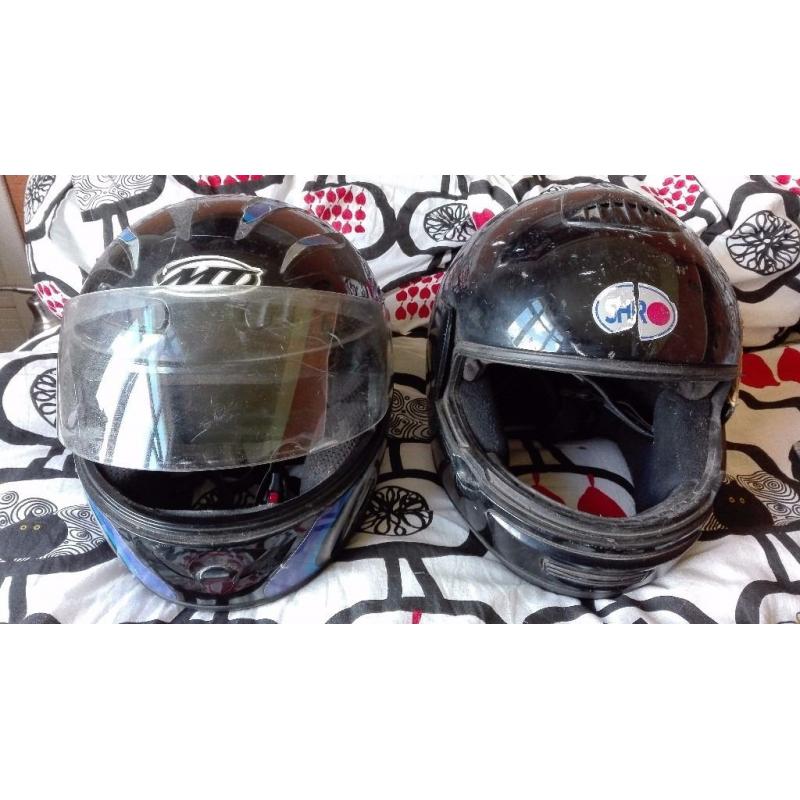 Two helmets (one for free)