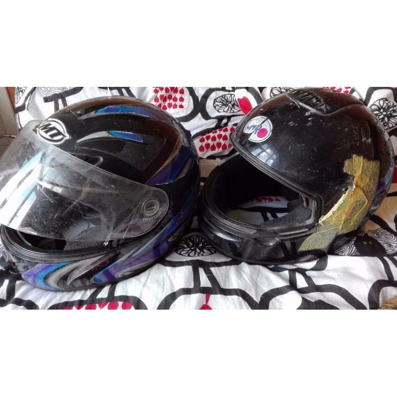 Two helmets (one for free)