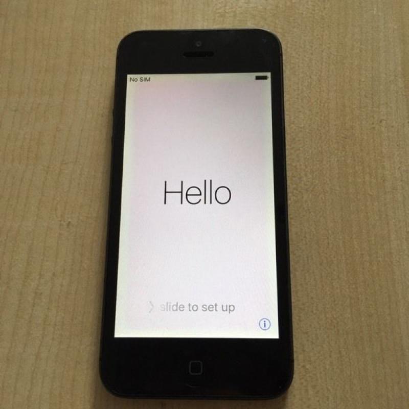 UNLOCKED IPHONE 5 BLACK 16GB