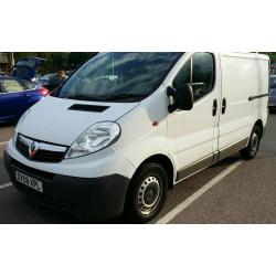 2008 VAUXHALL VIVARO 2700 SWB