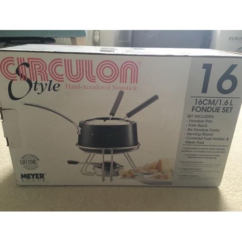 Fondue set new