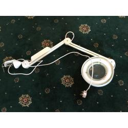 Draper Magnifier Glass Stand
