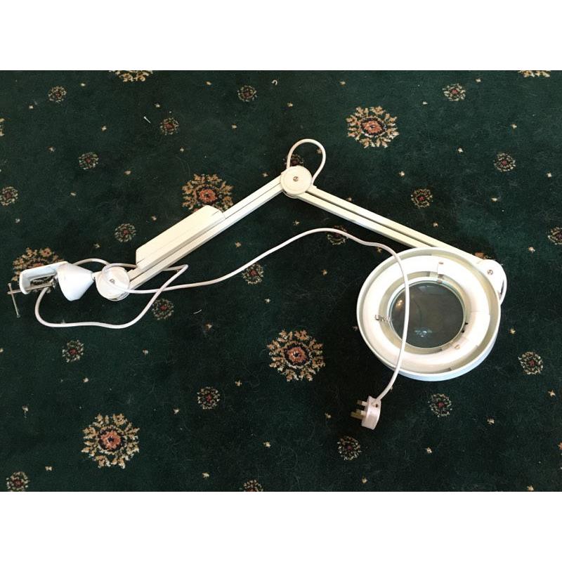Draper Magnifier Glass Stand