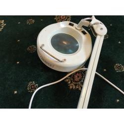 Draper Magnifier Glass Stand