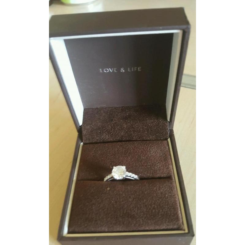 9ct cubic zirconia