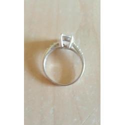 9ct cubic zirconia