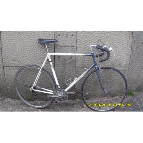 VINTAGE RALEIGH EQUIPE 12 SPEED RACING BIKE 23in FRAME GOOD TYRES RECENT SERVICED